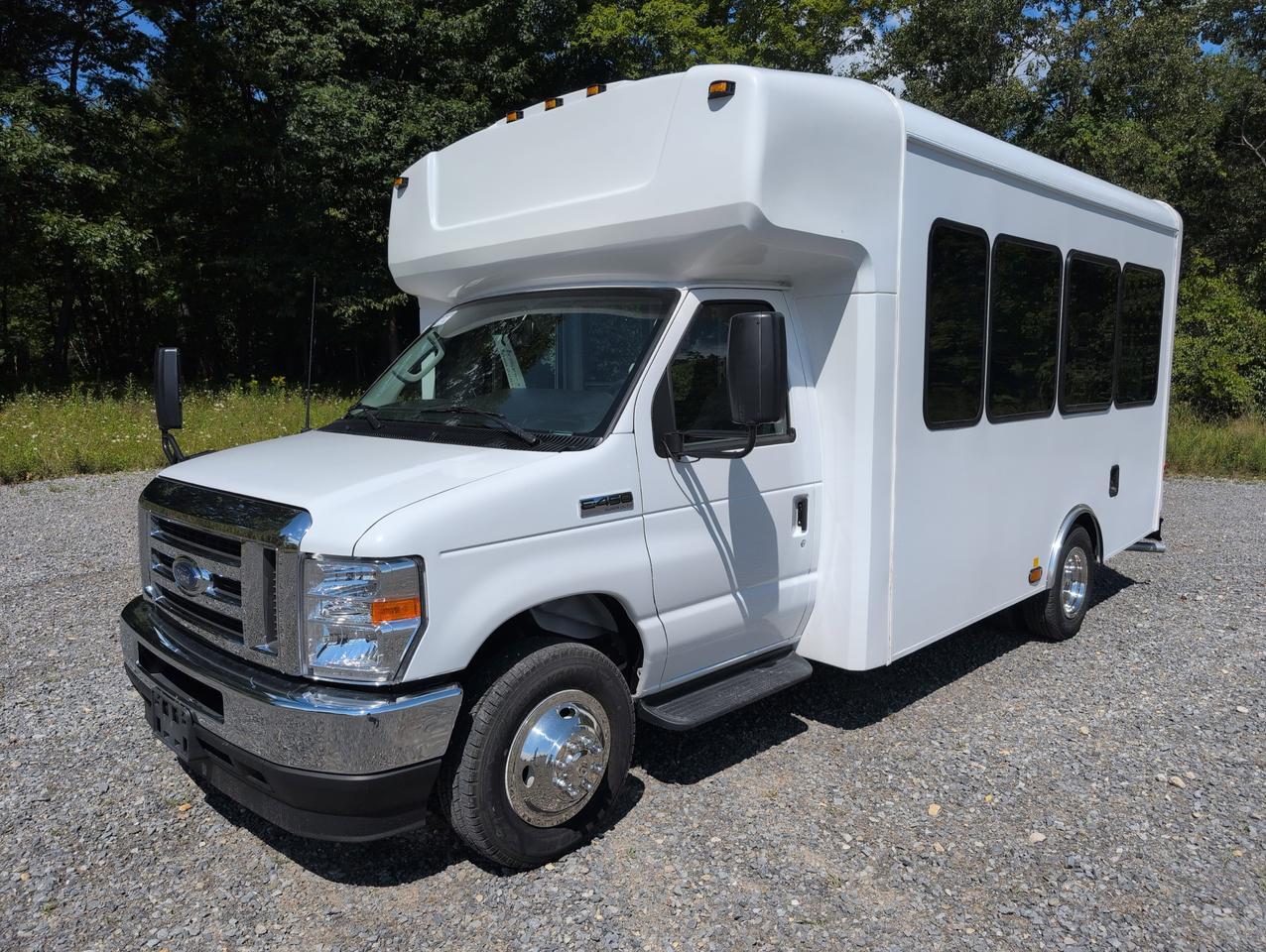2026 Ford HLE HLE COACH Johnstown NY