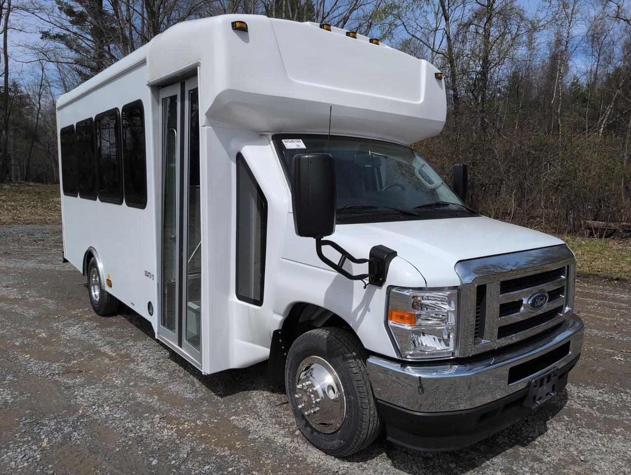 2026 Ford HLE HLE COACH Johnstown NY