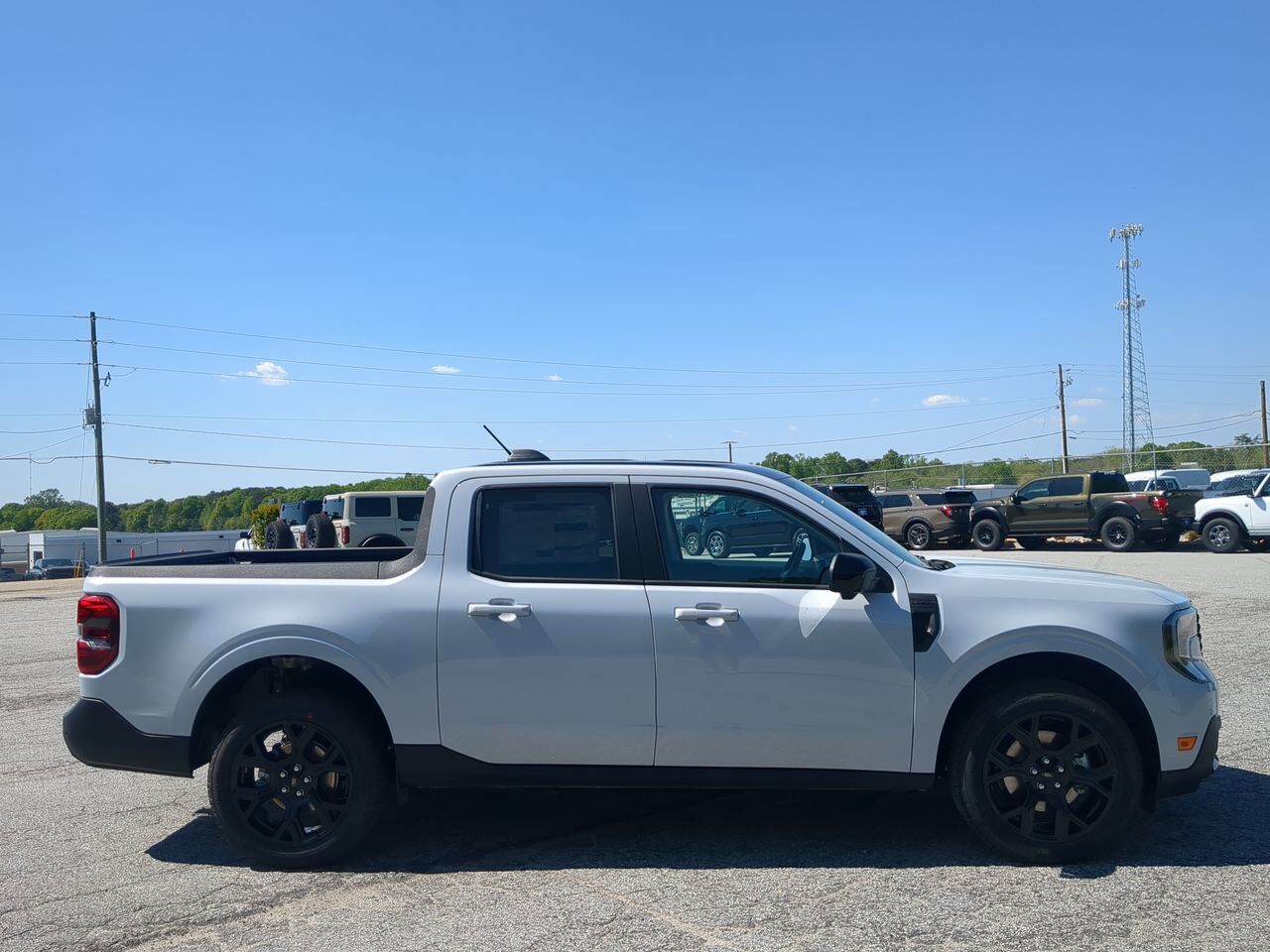 2026 Ford Maverick LARIAT