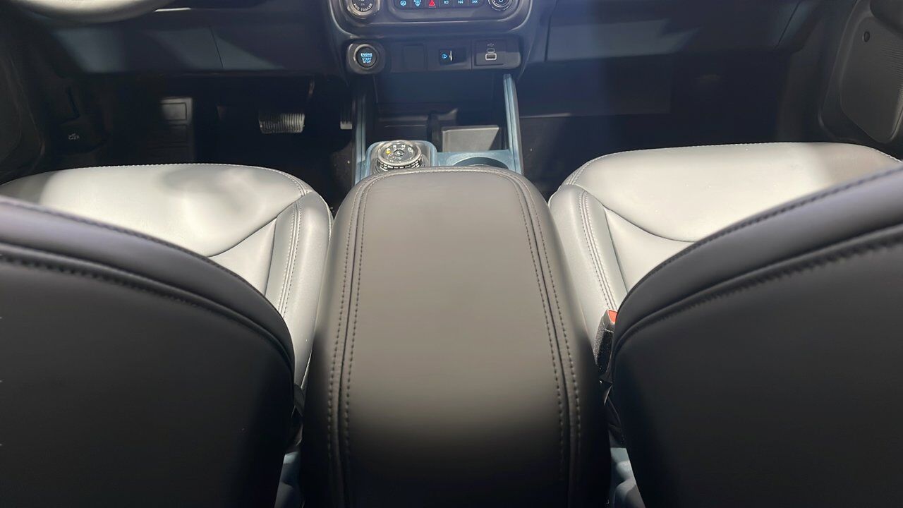 2026 Ford Maverick Lariat Sherwood Park AB