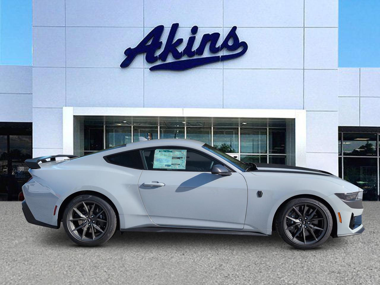 2026 Ford Mustang Dark Horse