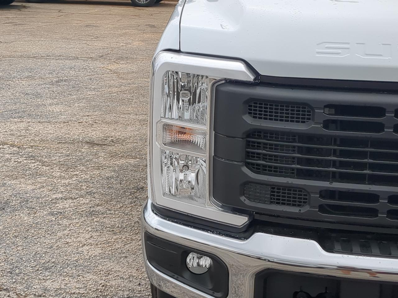 2026 Ford Super Duty F-250 SRW Enclosed box Winder GA
