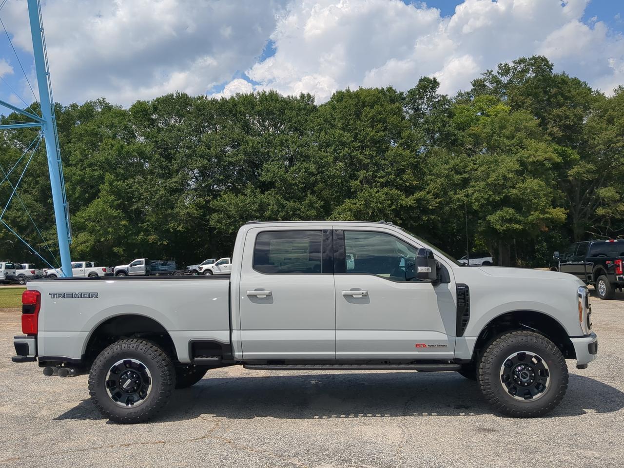2026 Ford Super Duty F-250 SRW LARIAT TREMOR Appleton WI