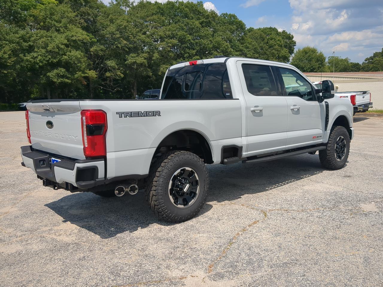 2026 Ford Super Duty F-250 SRW LARIAT TREMOR Appleton WI