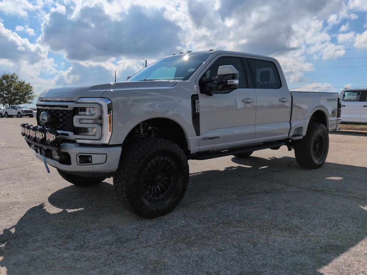 2026 Ford Super Duty F-250 SRW LARIAT TREMOR Appleton WI