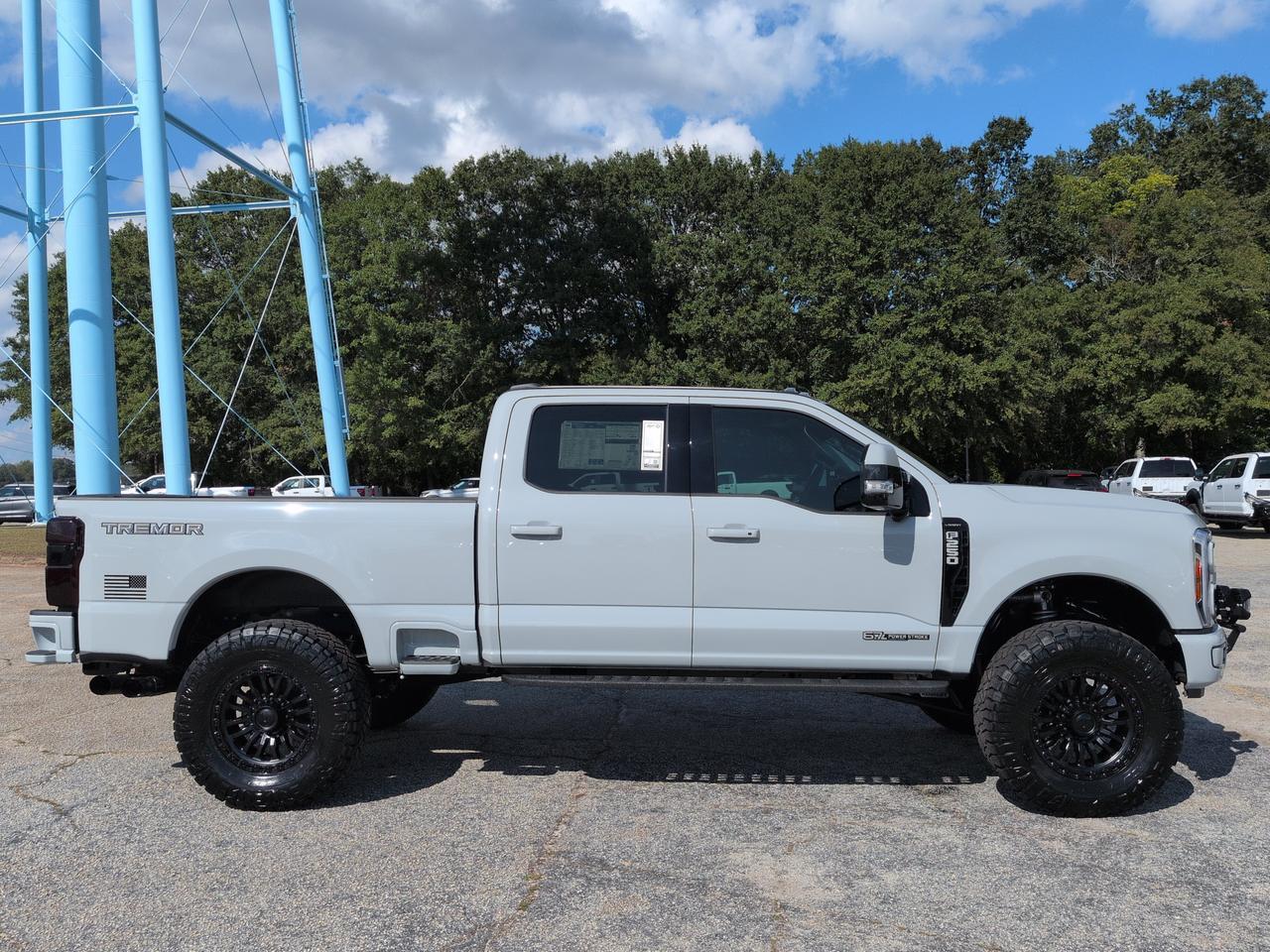 2026 Ford Super Duty F-250 SRW LARIAT TREMOR Appleton WI