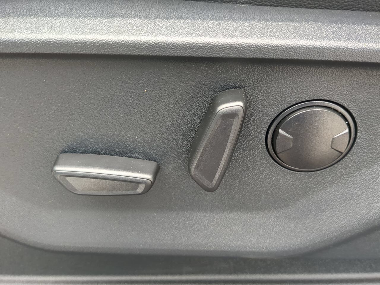 2026 Ford Super Duty F-250 SRW LARIAT TREMOR Appleton WI