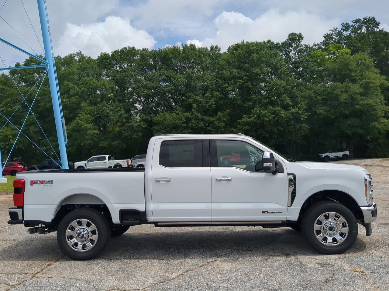 2026 Ford Super Duty F-250 SRW Lariat