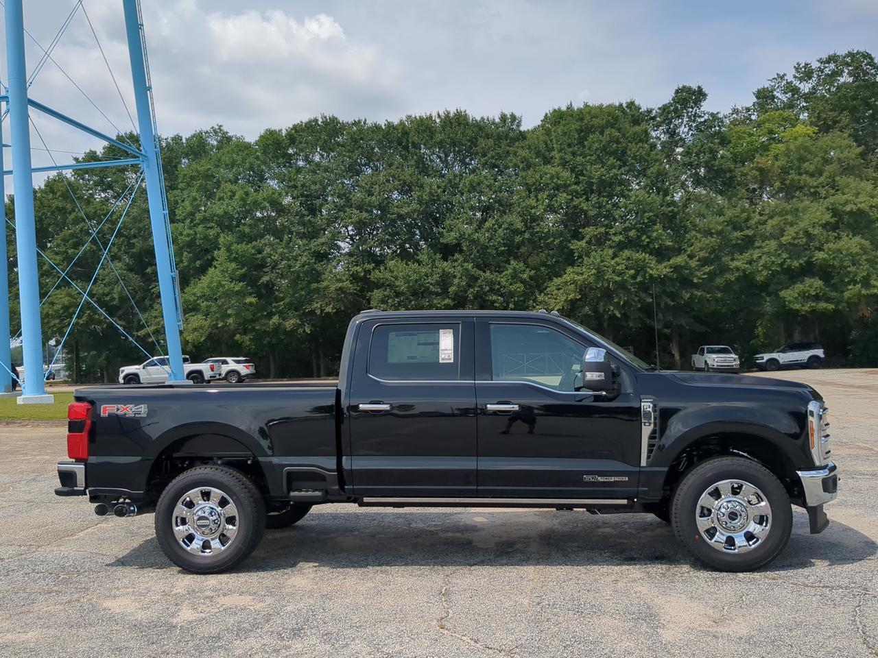 2026 Ford Super Duty F-250 SRW Lariat