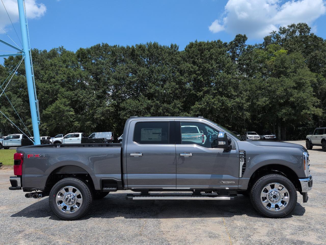 2026 Ford Super Duty F-250 SRW Lariat