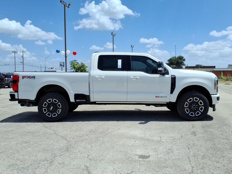 2026 Ford Super Duty F-250 SRW Platinum
