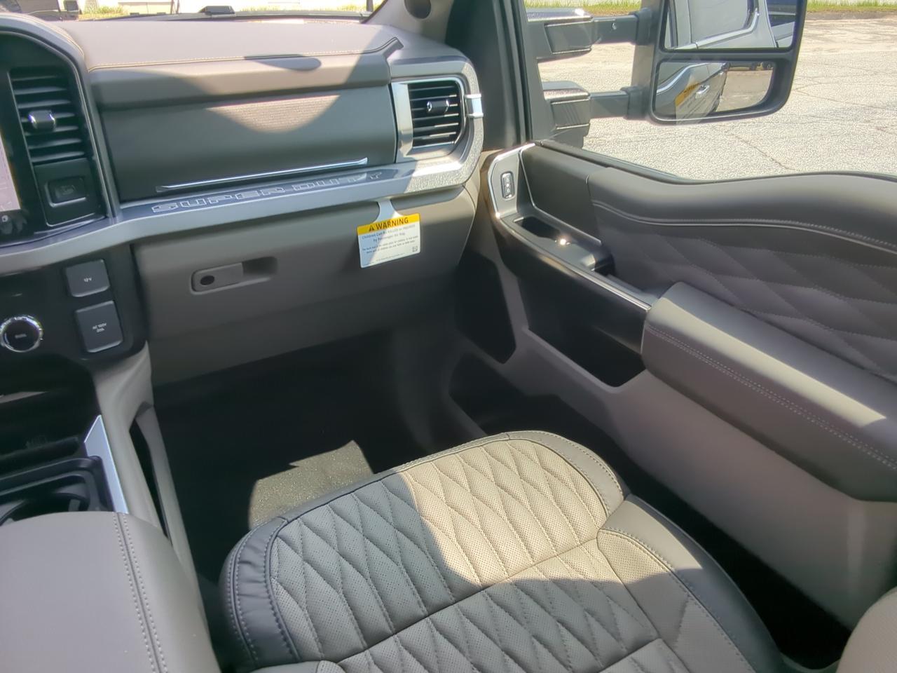 2026 Ford Super Duty F-250 SRW Platinum Plus Appleton WI