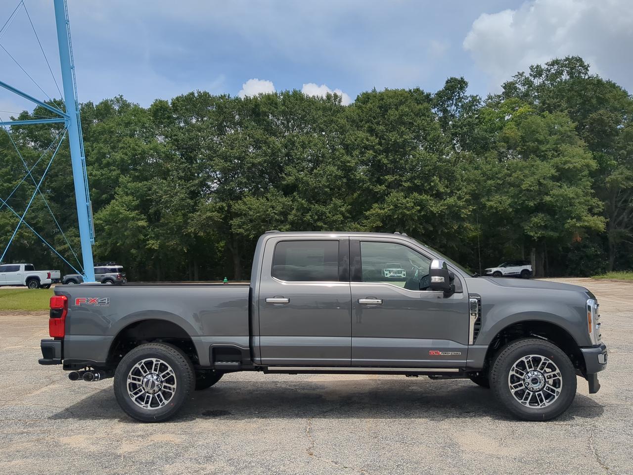 2026 Ford Super Duty F-250 SRW Platinum