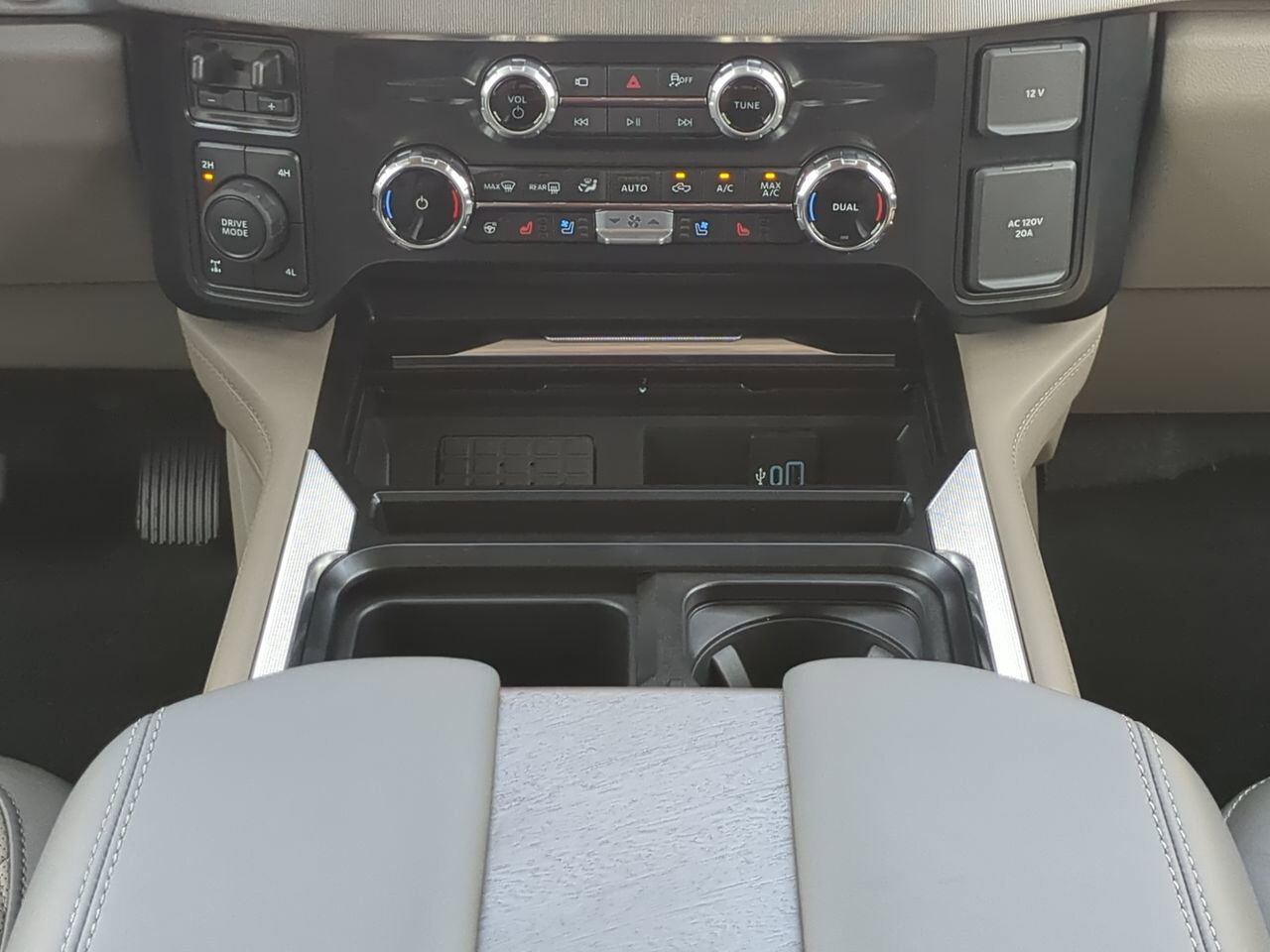 2026 Ford Super Duty F-250 SRW Platinum Winder GA