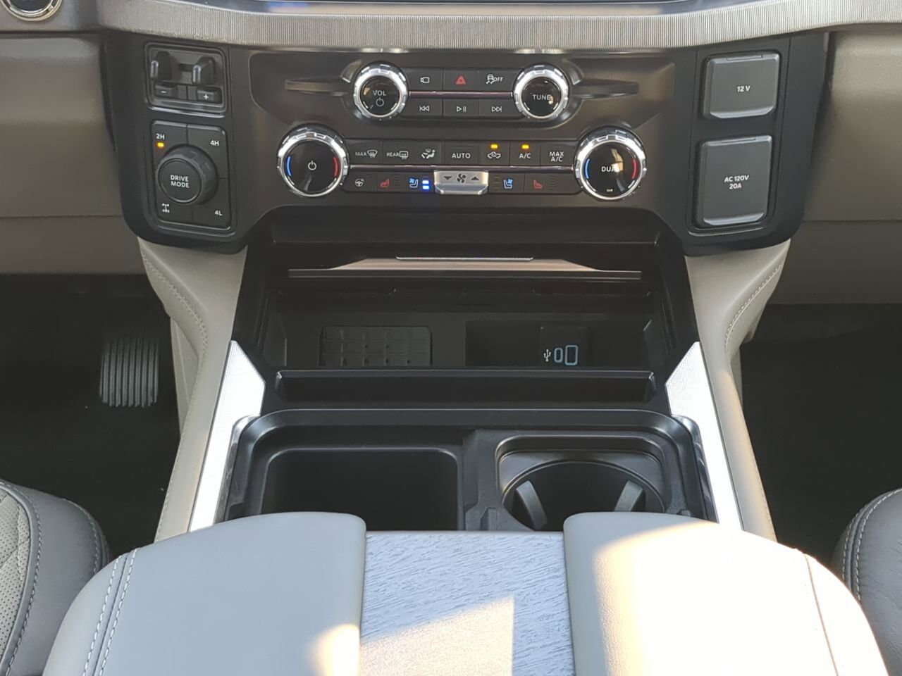 2026 Ford Super Duty F-250 SRW Platinum Winder GA