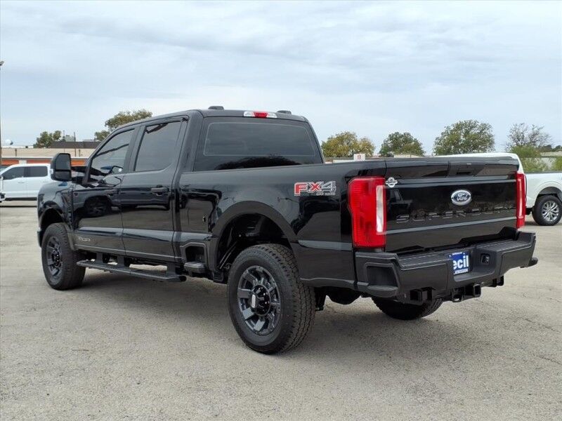 2026 Ford Super Duty F-250 SRW XL Del Rio TX