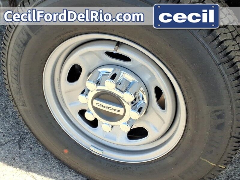 2026 Ford Super Duty F-250 SRW XL Del Rio TX