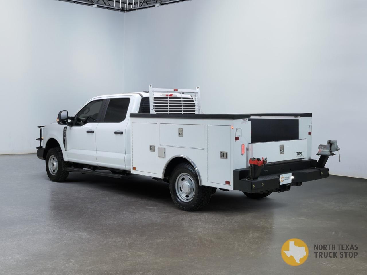 2026 Ford Super Duty F-250 XL FX4 Utility 6.8L Gas 4x4 Mansfield TX