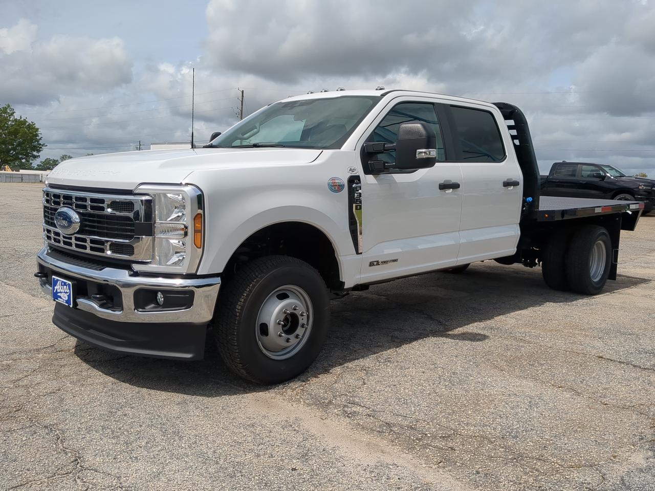 2026 Ford Super Duty F-350 DRW Flatbed Winder GA