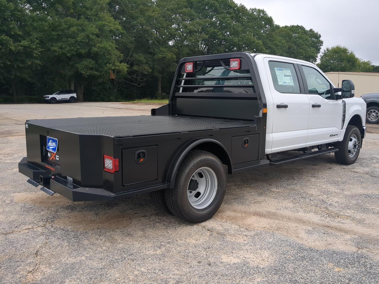 2026 Ford Super Duty F-350 DRW Flatbed Winder GA