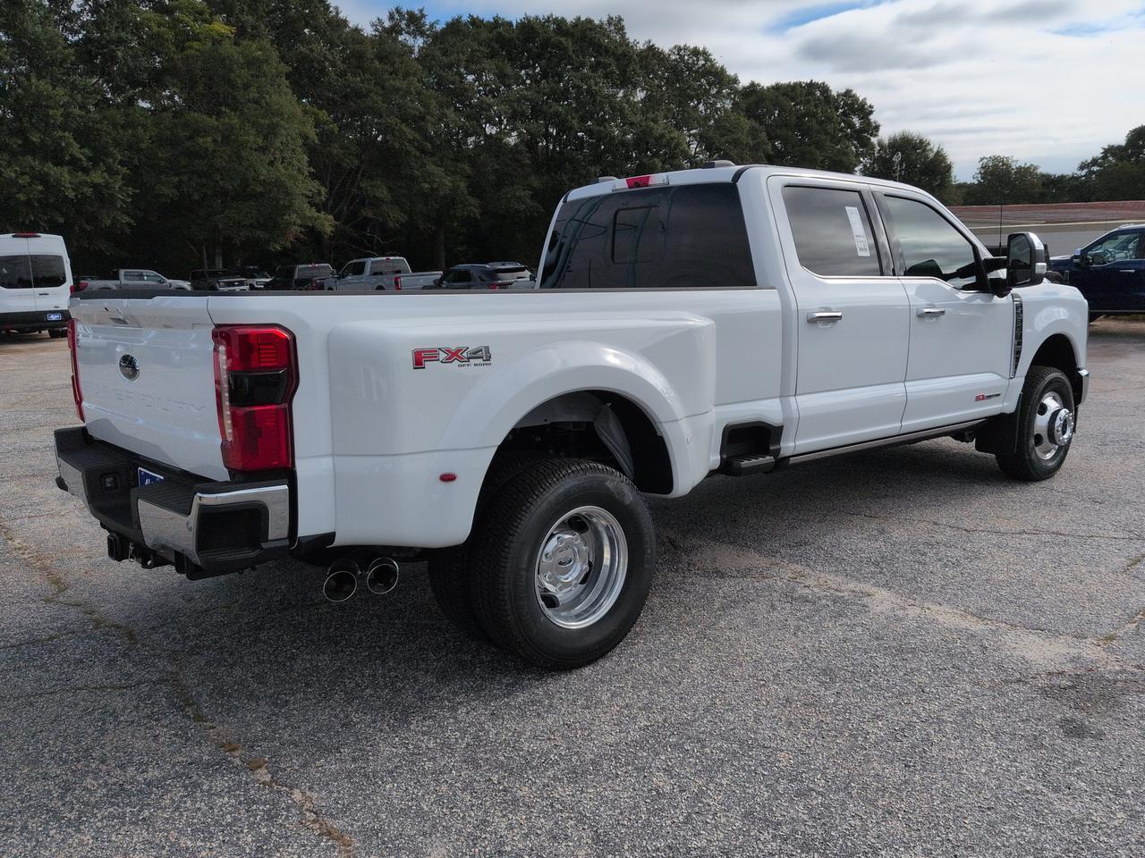 2026 Ford Super Duty F-350 DRW LARIAT Winder GA