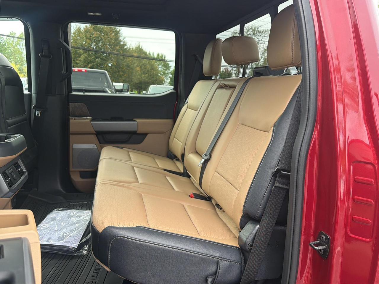 2026 Ford Super Duty F-350 DRW LARIAT Gaithersburg MD