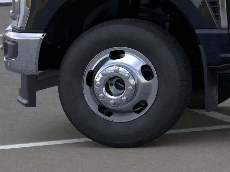 2026 Ford Super Duty F-350 DRW LARIAT Plymouth MA