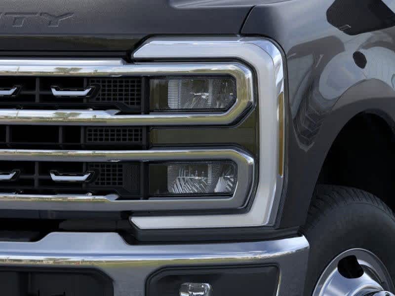 2026 Ford Super Duty F-350 DRW LARIAT Plymouth MA