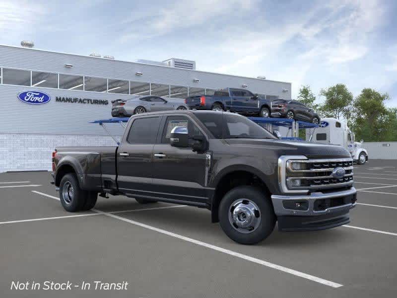 2026 Ford Super Duty F-350 DRW LARIAT Plymouth MA