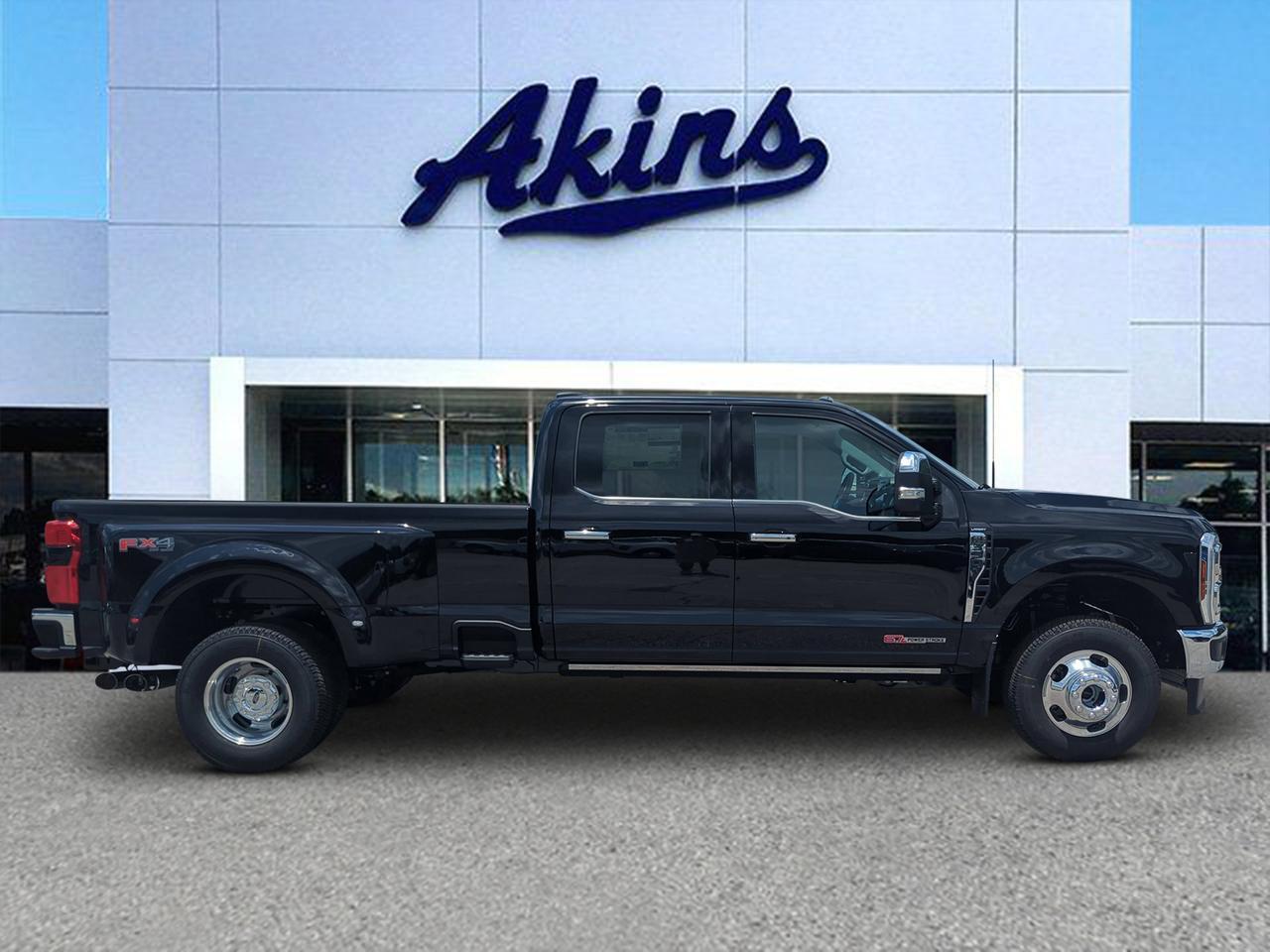 2026 Ford Super Duty F-350 DRW Lariat Appleton WI