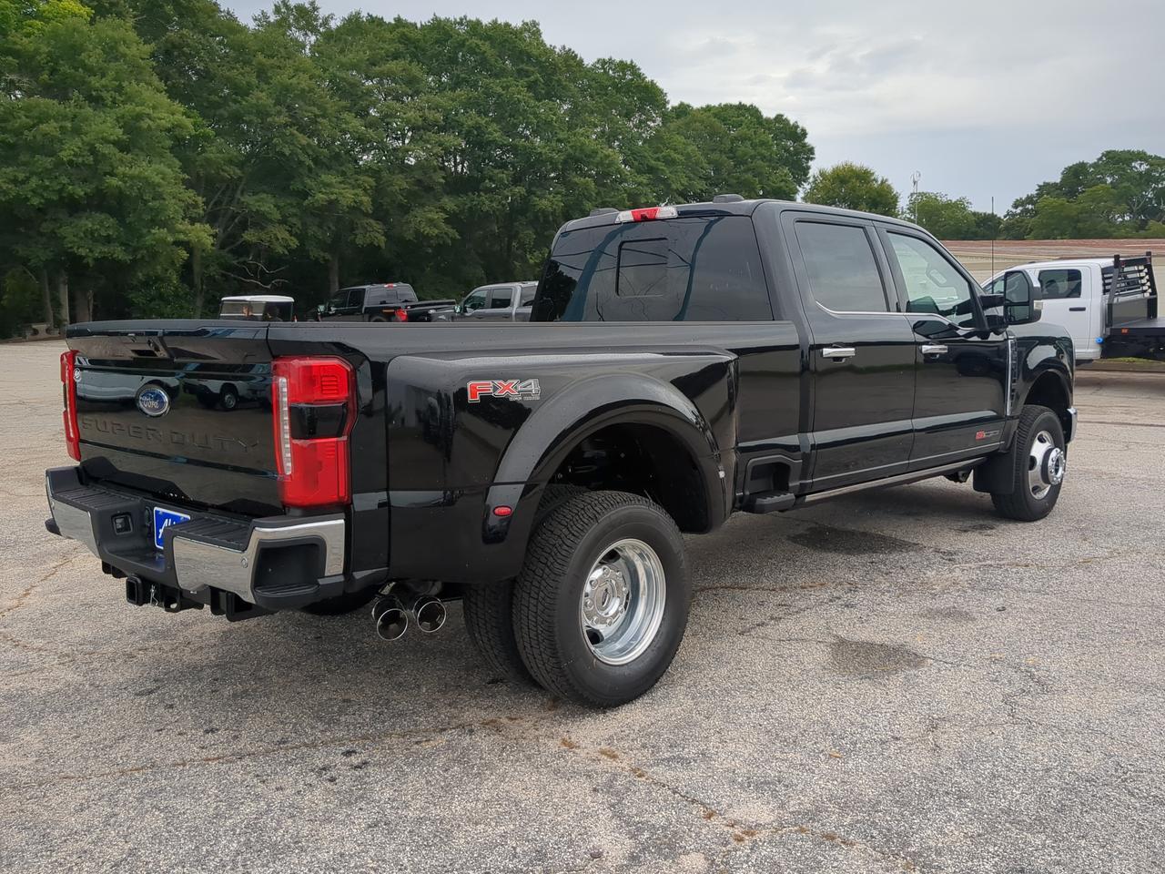 2026 Ford Super Duty F-350 DRW Lariat Appleton WI
