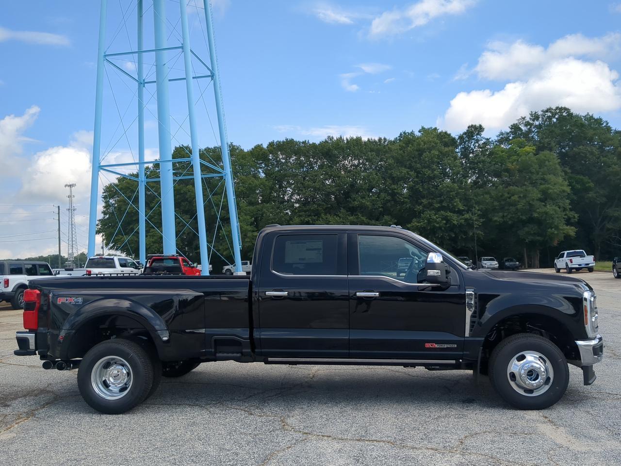 2026 Ford Super Duty F-350 DRW Lariat Appleton WI