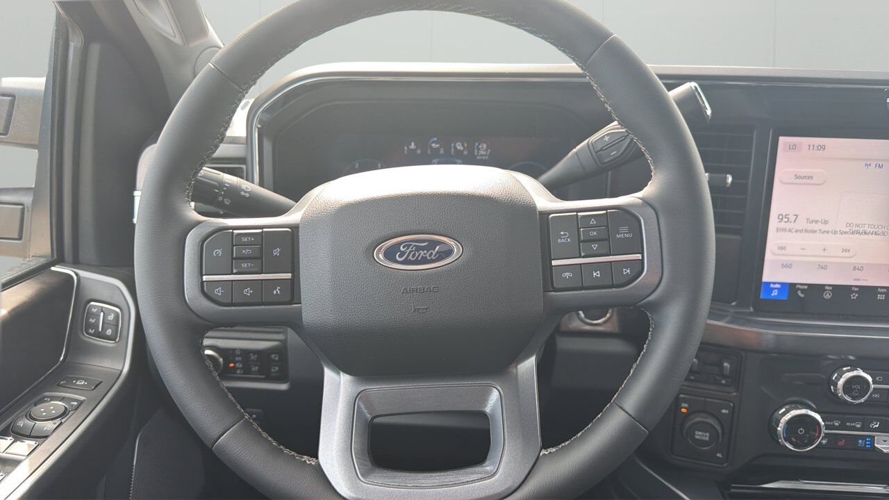 2026 Ford Super Duty F-350 DRW Lariat Sherwood Park AB