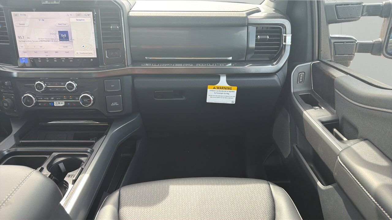 2026 Ford Super Duty F-350 DRW Lariat Sherwood Park AB