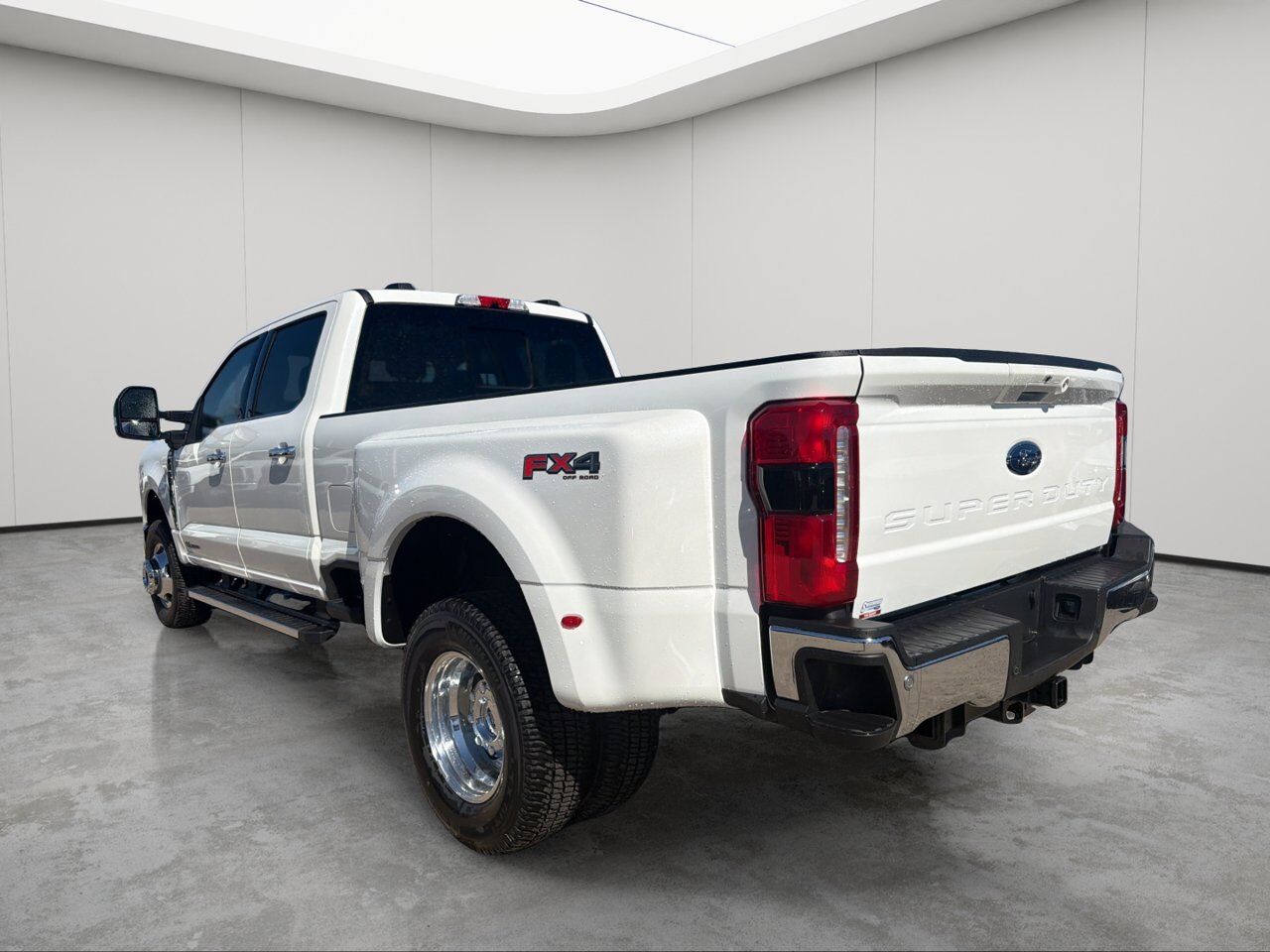 2026 Ford Super Duty F-350 DRW Lariat Sherwood Park AB