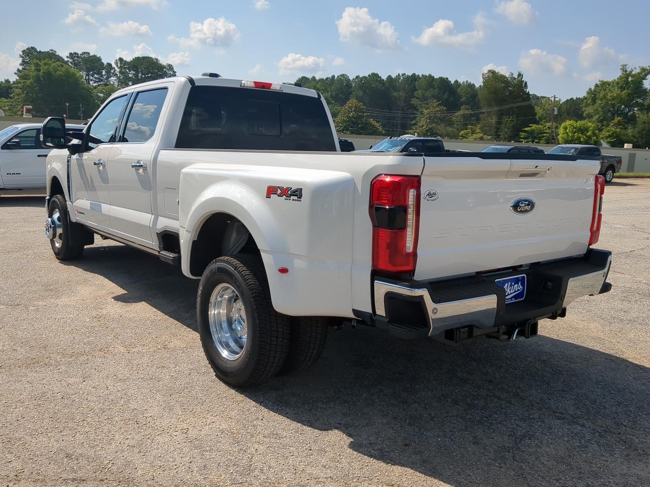 2026 Ford Super Duty F-350 DRW Lariat Winder GA