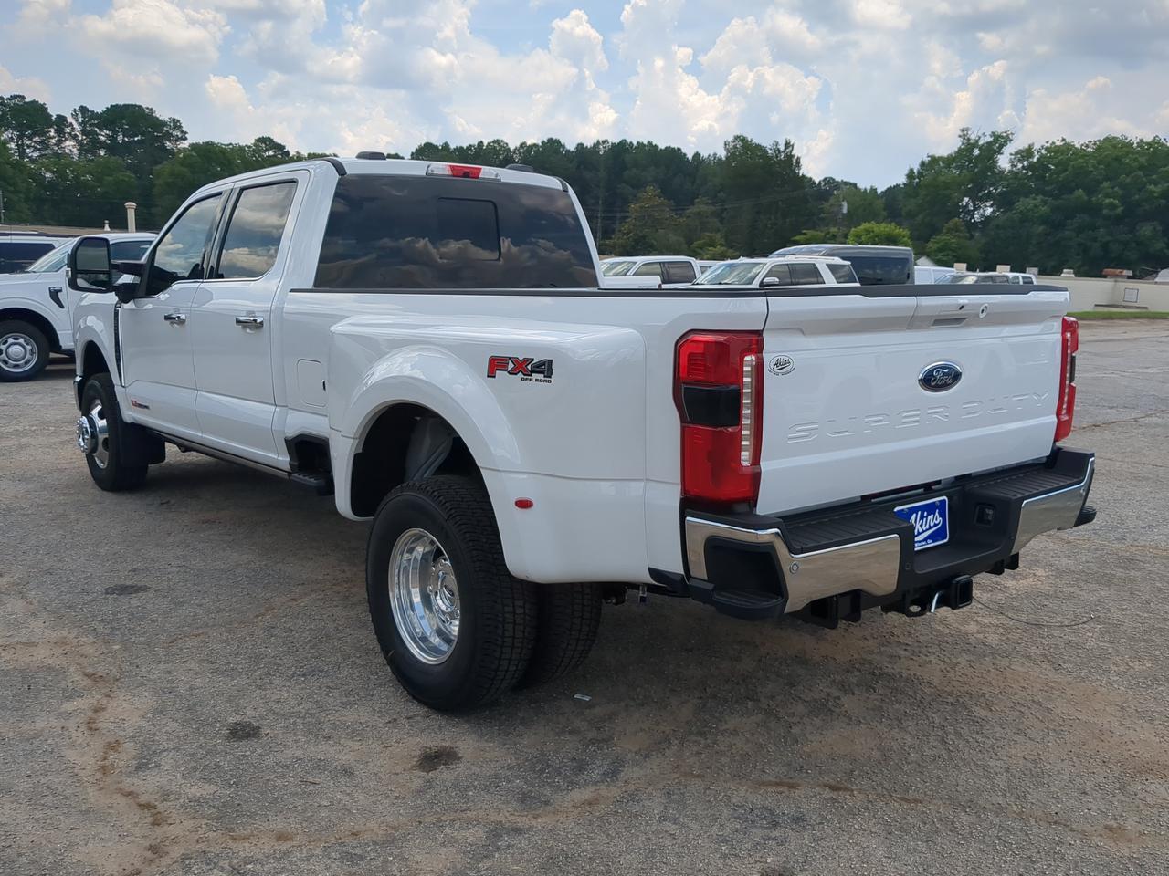 2026 Ford Super Duty F-350 DRW Lariat Winder GA