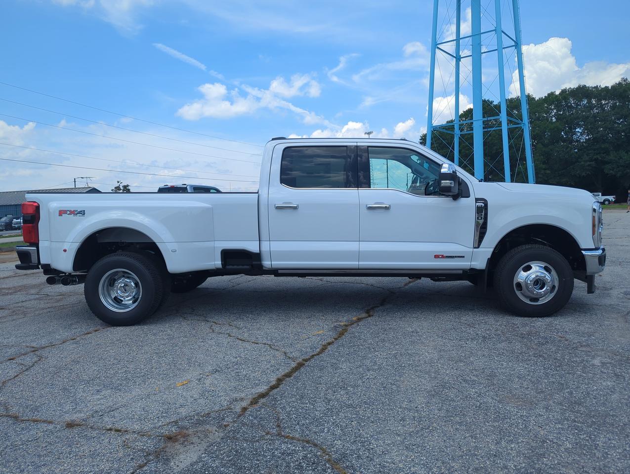 2026 Ford Super Duty F-350 DRW Lariat Winder GA