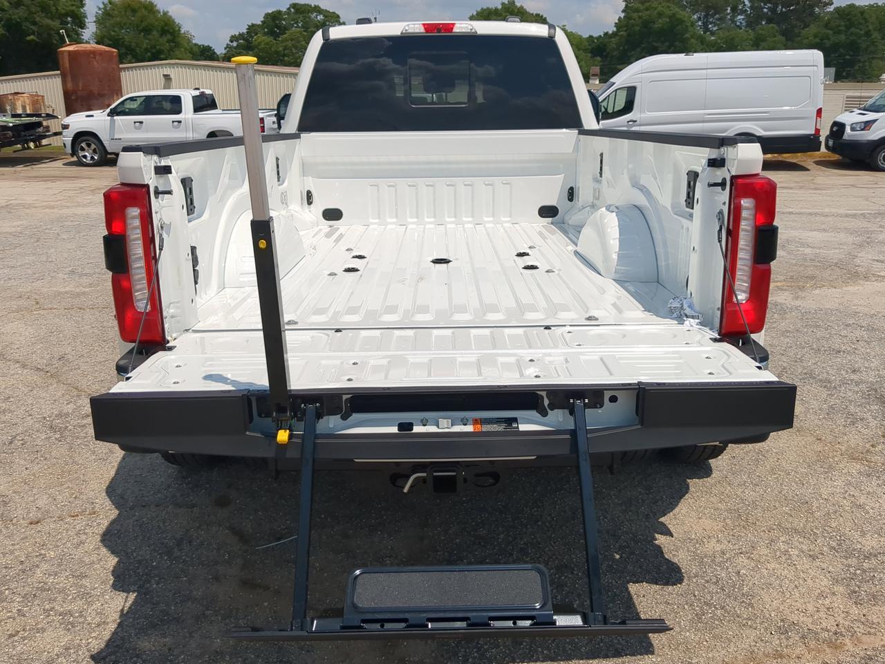2026 Ford Super Duty F-350 DRW Lariat Winder GA