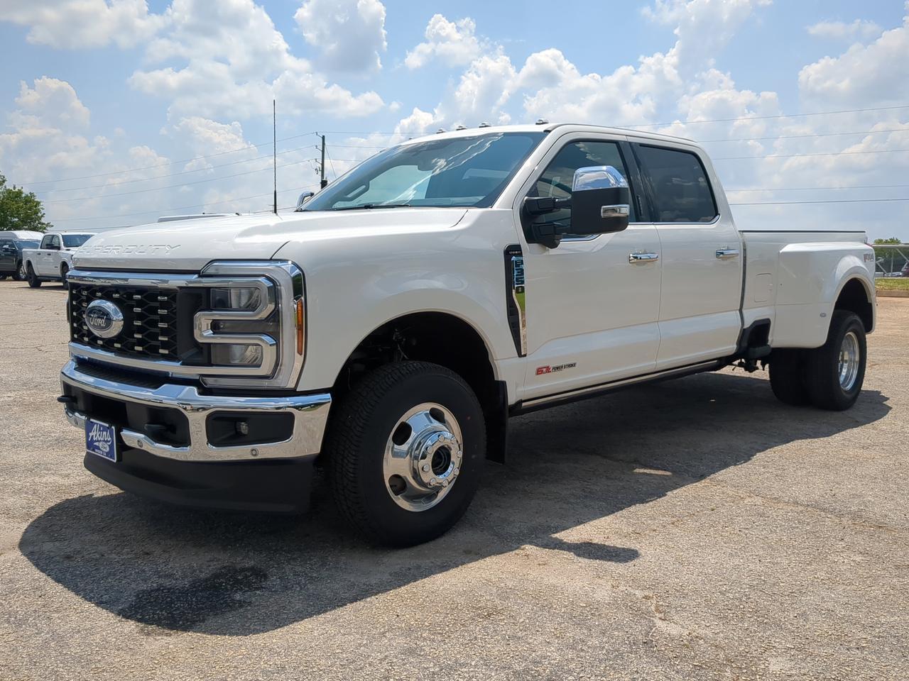 2026 Ford Super Duty F-350 DRW Lariat Winder GA