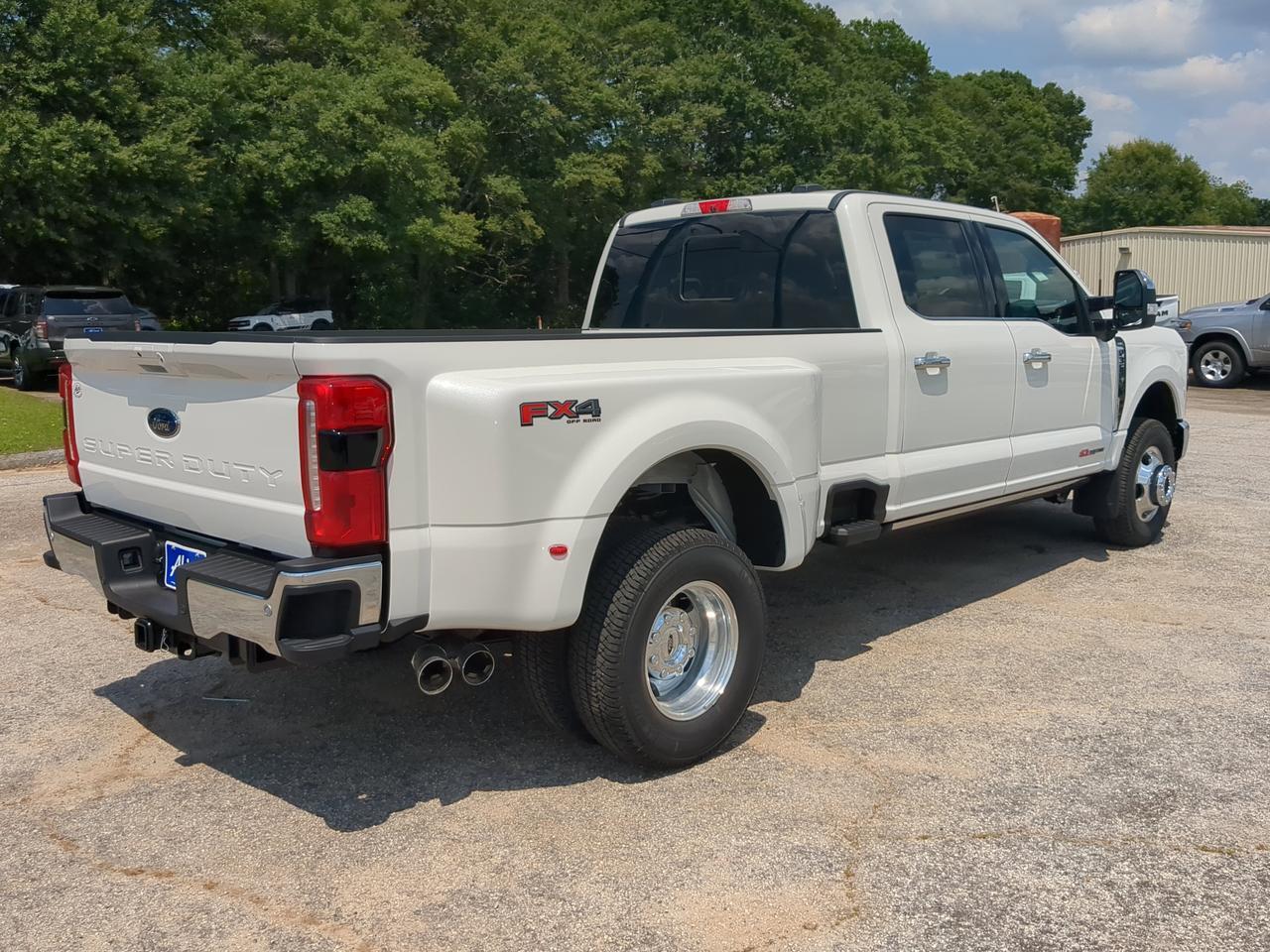 2026 Ford Super Duty F-350 DRW Lariat Winder GA