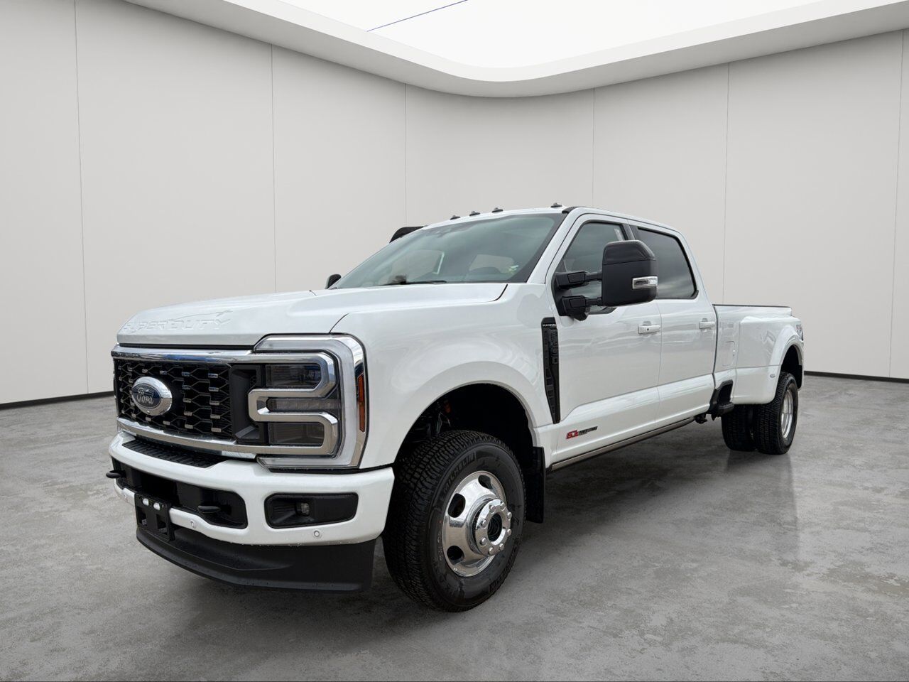 2026 Ford Super Duty F-350 DRW Platinum