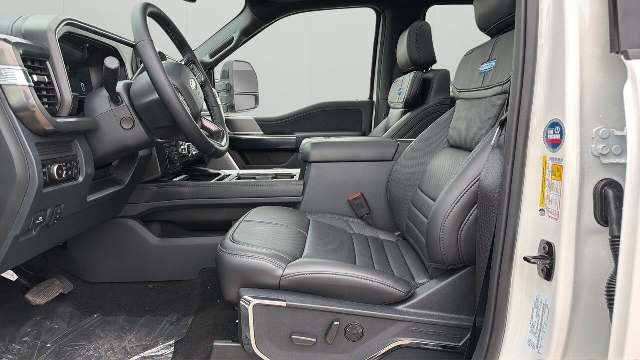 2026 Ford Super Duty F-350 DRW Platinum Sherwood Park AB