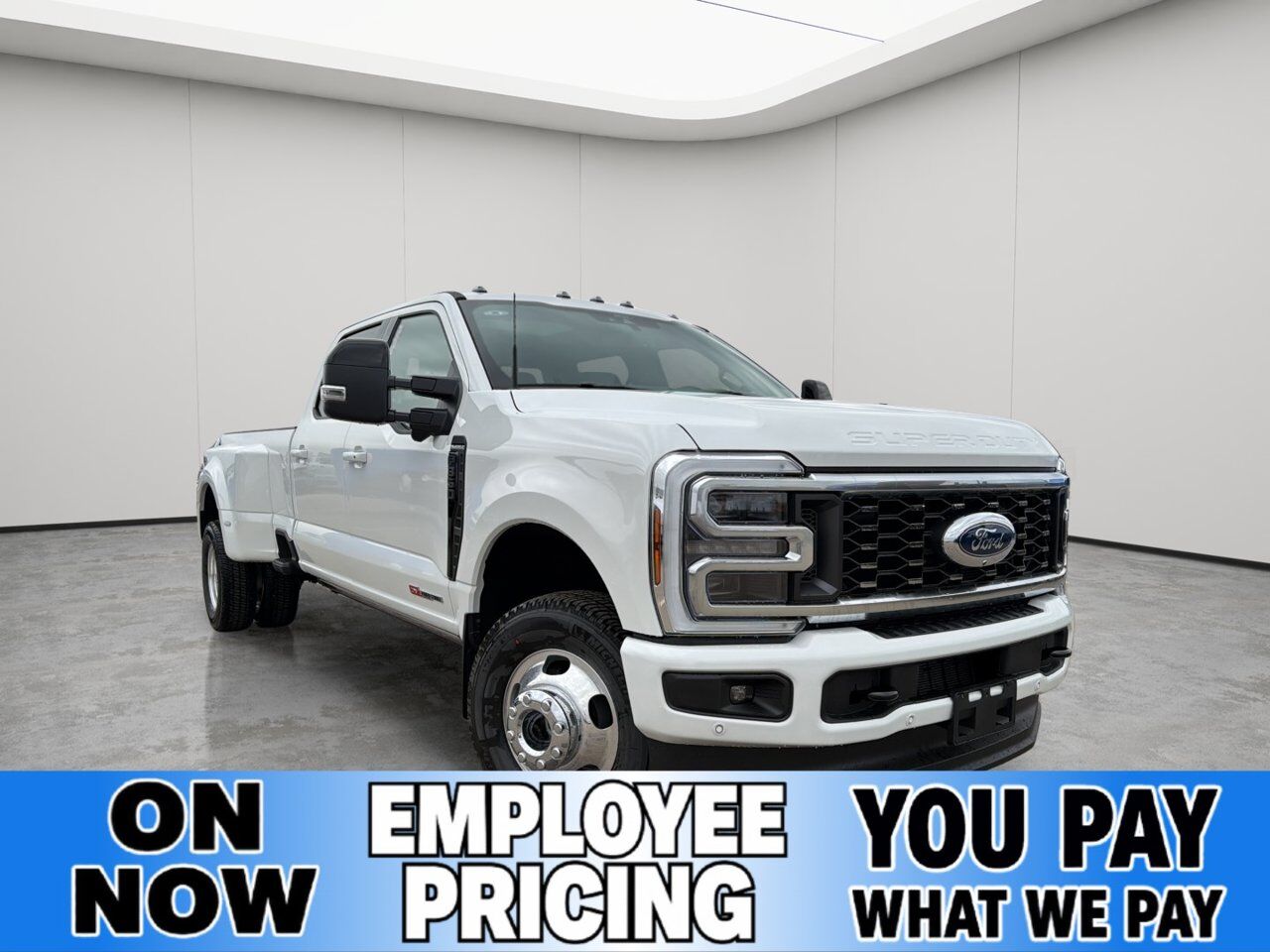 2026 Ford Super Duty F-350 DRW Platinum