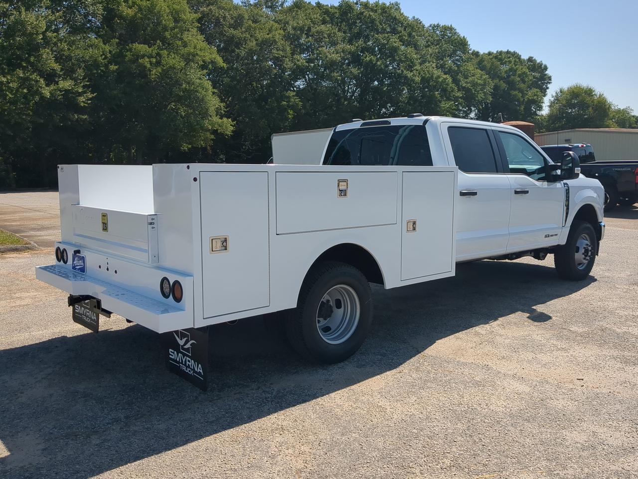 2026 Ford Super Duty F-350 DRW Service Body Appleton WI