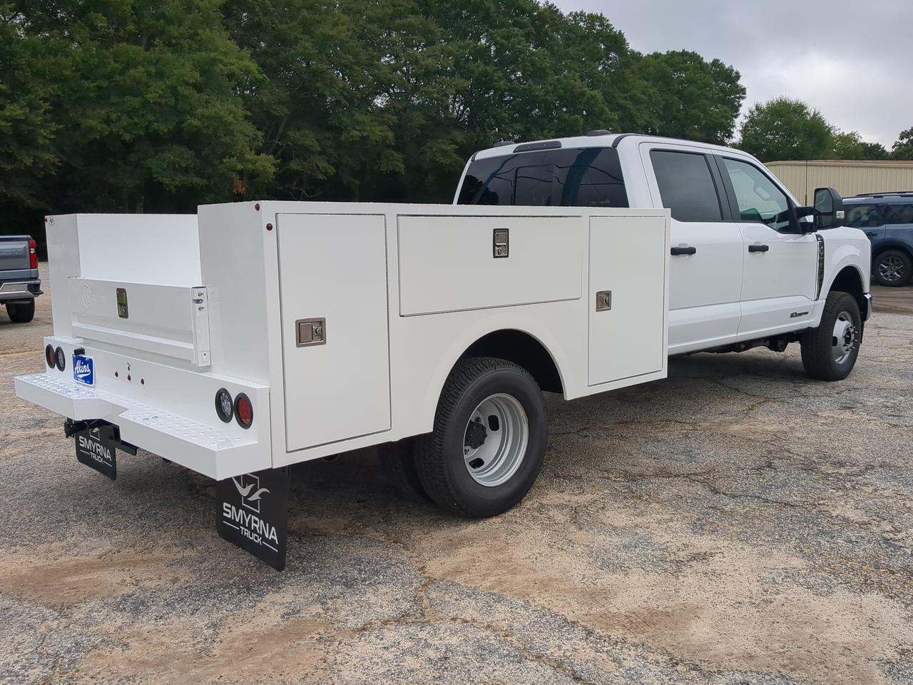 2026 Ford Super Duty F-350 DRW Service Body Appleton WI