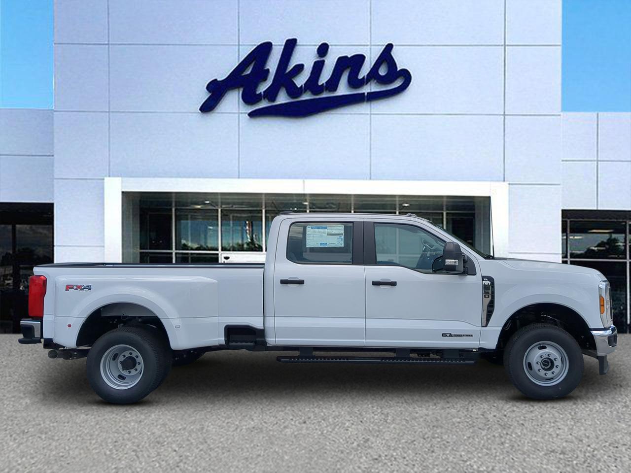 2026 Ford Super Duty F-350 DRW XL Appleton WI