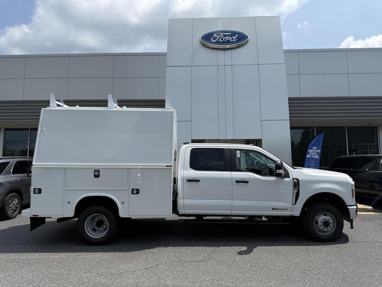 2026 Ford Super Duty F-350 DRW XL