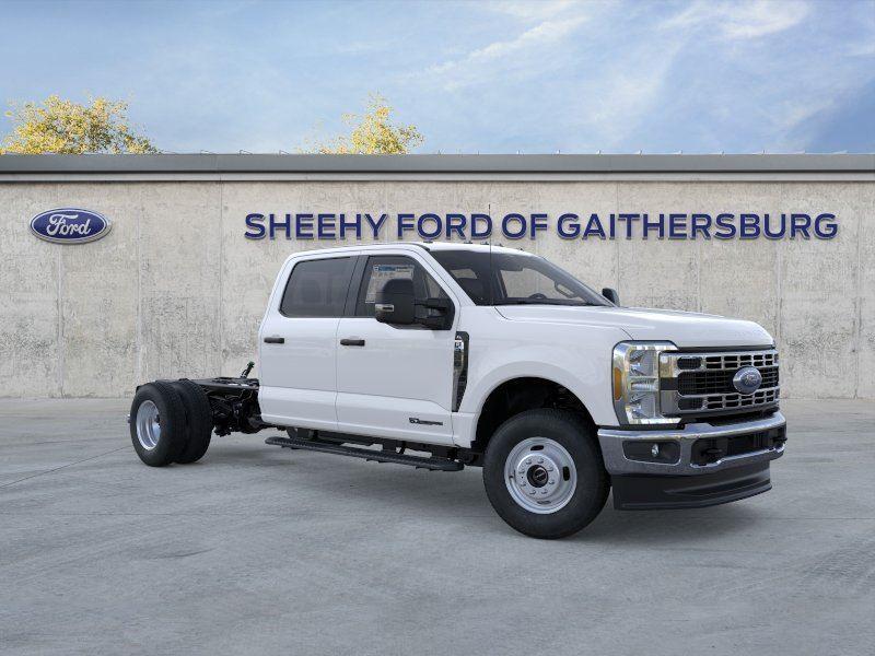 2026 Ford Super Duty F-350 DRW XL