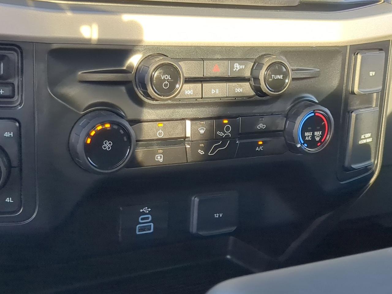 2026 Ford Super Duty F-350 DRW XLT